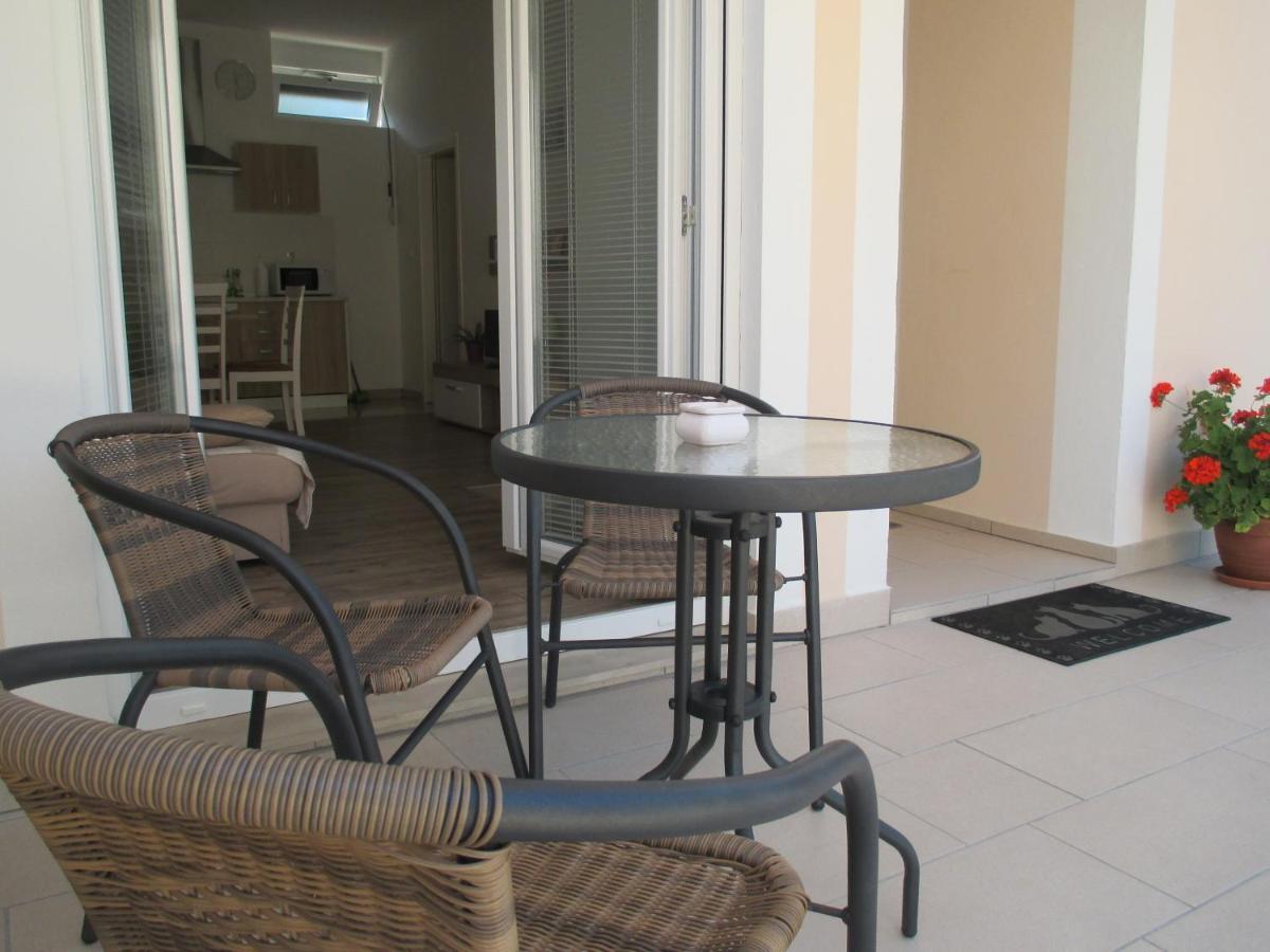 Near Center,beach,bus +free Parking *